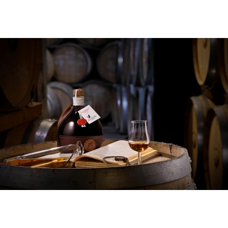Atemporel XO Fins Bois années 1940 Cognac Maison A. de Vacqueur édition limitée